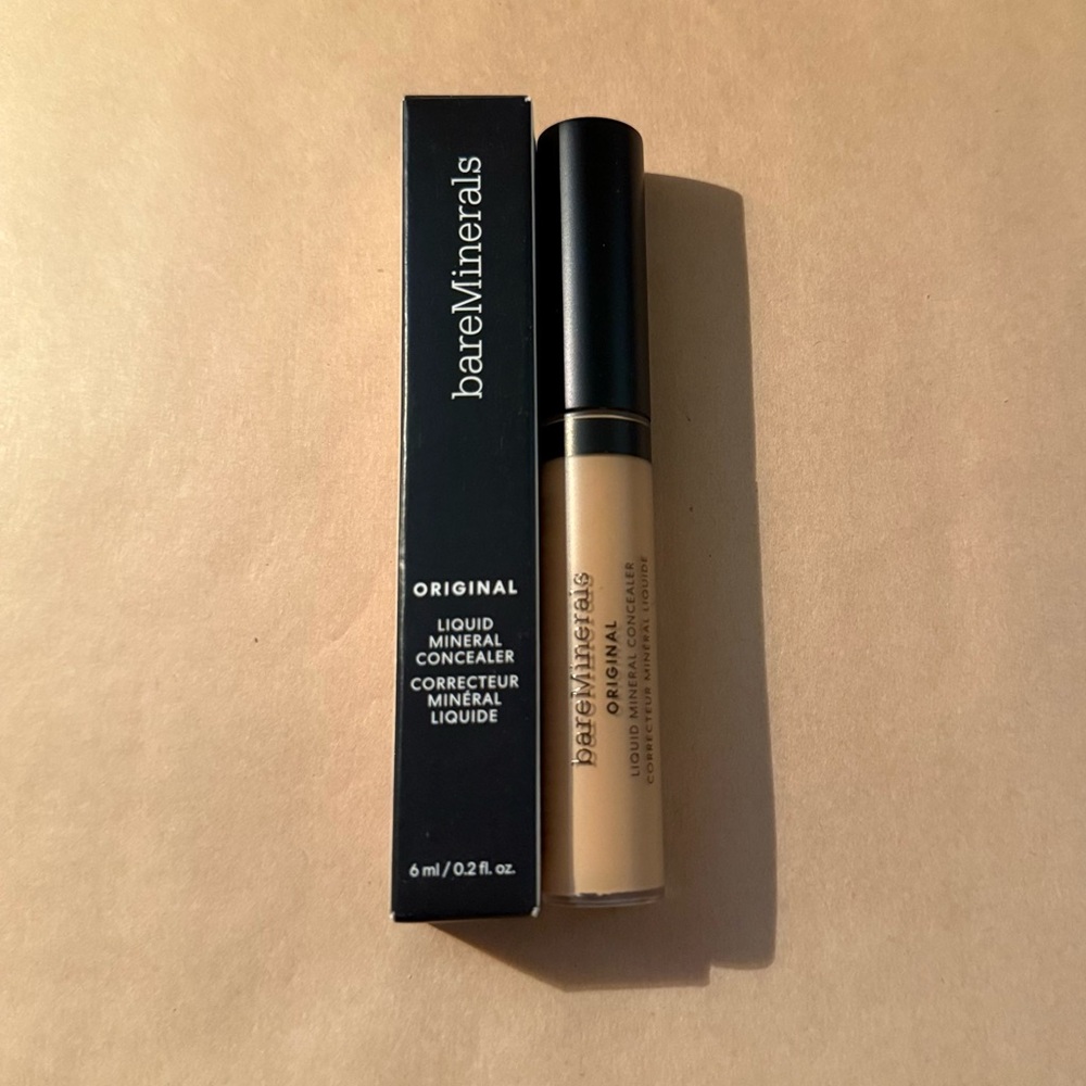 bareMinerals Original Liquid Mineral Concealer - Medium 3N - New with Box